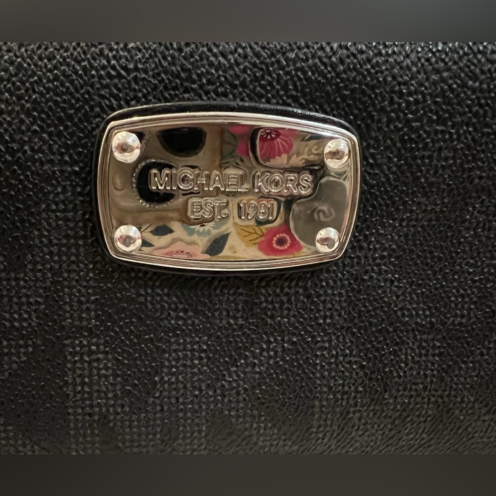 Michael kors Long Monogram Wallet - Picture 3 of 12